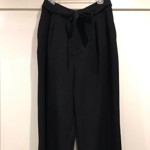 Uniqlo paper bag waist wide leg pant
